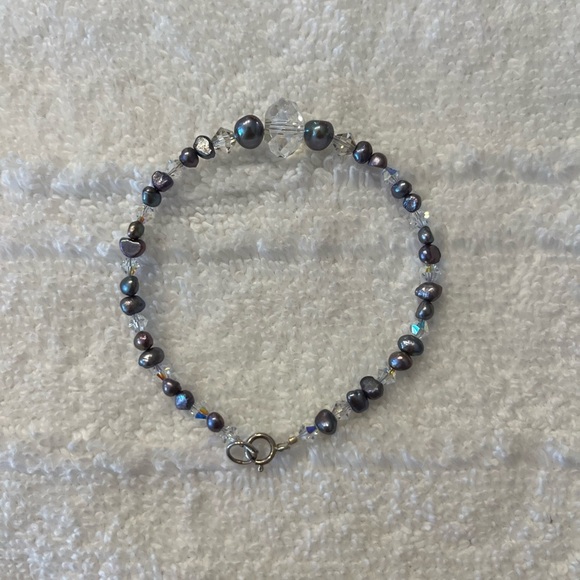 Handmade Swarovski crystal bracelet - Picture 2 of 6